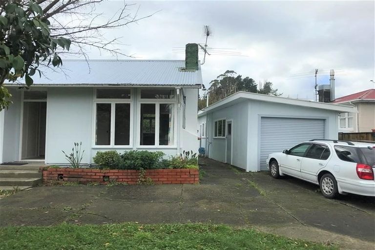 Photo of property in 45 Moeraki Road, Maoribank, Upper Hutt, 5018