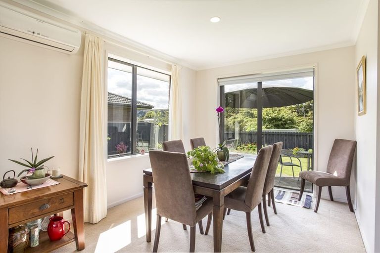 Photo of property in 35 Cabeleigh Drive, Helensville, 0800