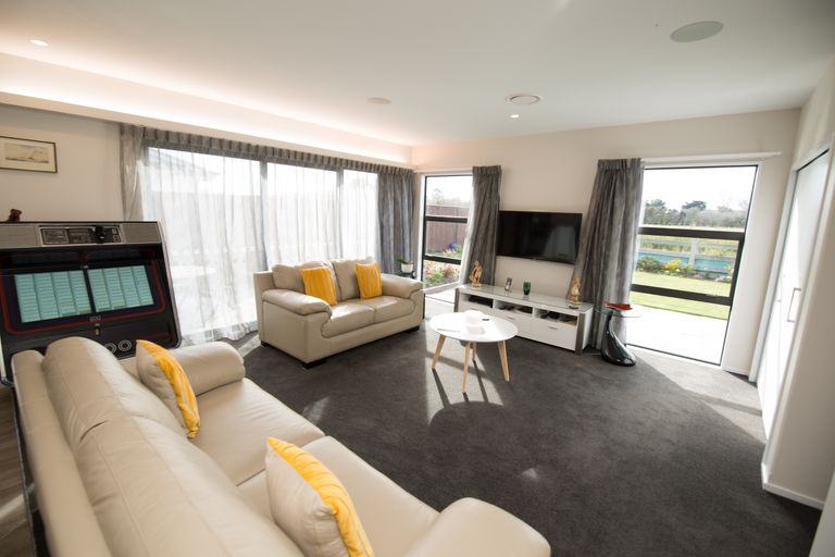 Photo of property in 74 Sutherland Drive, Kaiapoi, 7630