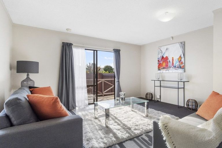 Photo of property in 92a Marne Road, Papakura, 2110