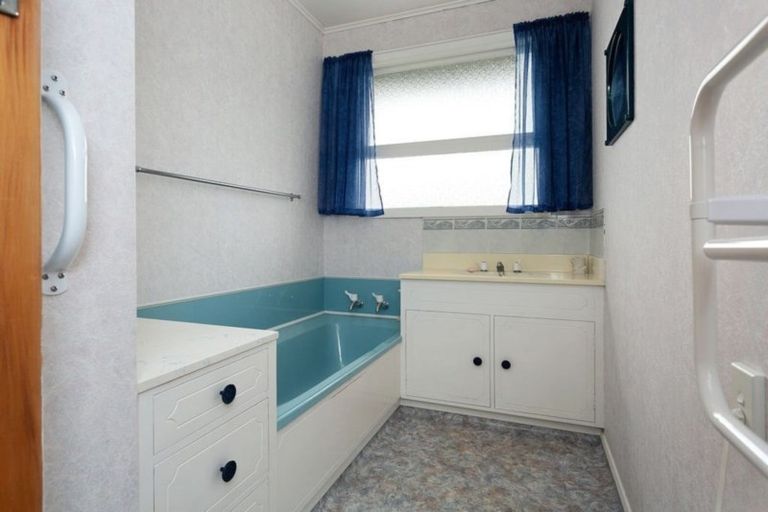 Photo of property in 6 Churchill Place, Cambridge, 3434