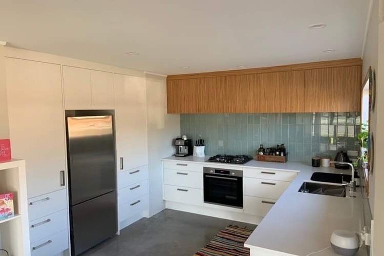 Photo of property in 10a Elizabeth Street, Orewa, 0931