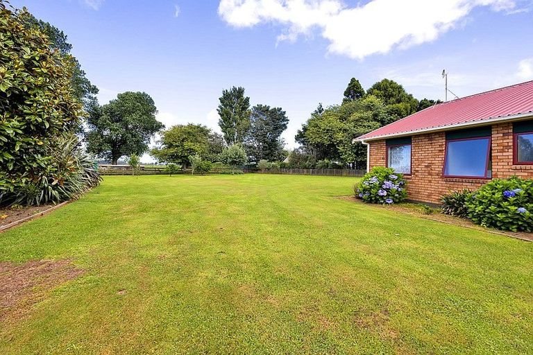 Photo of property in 320 Austin Road, Normanby, Hawera, 4673