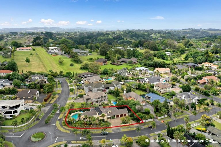 Photo of property in 2 Anaheim Boulevard, Shamrock Park, Auckland, 2016