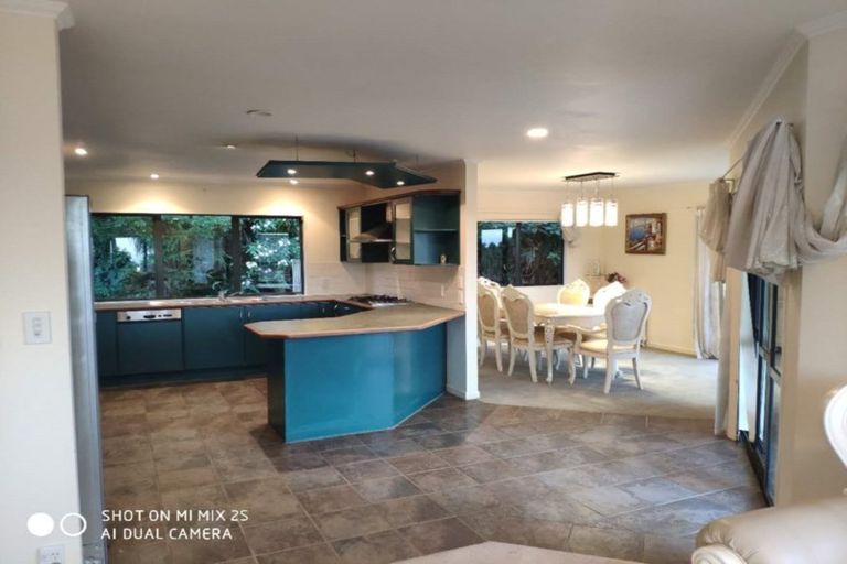 Photo of property in 55 Penguin Drive, Murrays Bay, Auckland, 0630