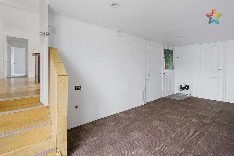 Photo of property in 2 Homedale Road, Wainuiomata, Lower Hutt, 5014