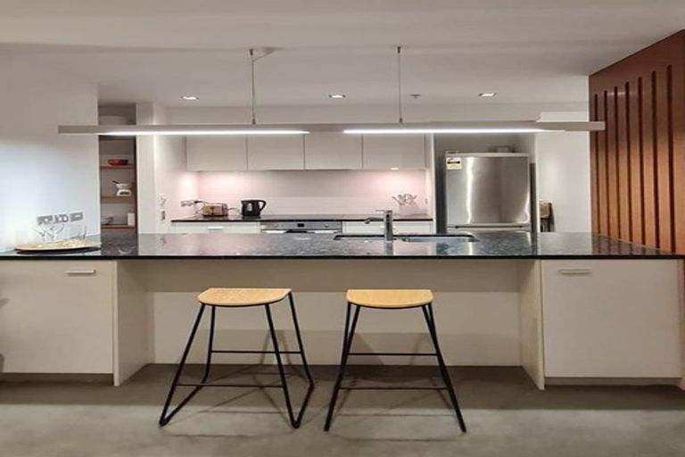 Photo of property in Piermont Apartments, 4i/82 Cable Street, Te Aro, Wellington, 6011