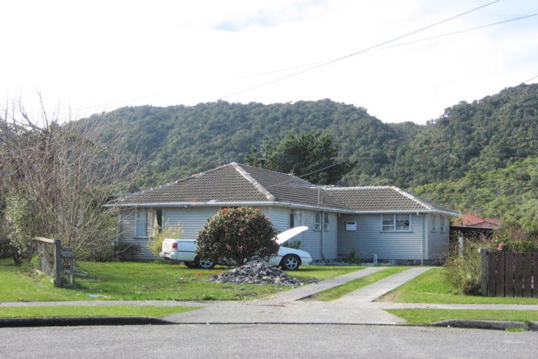 Photo of property in 7 Dupre Place, Cobden, Greymouth, 7802