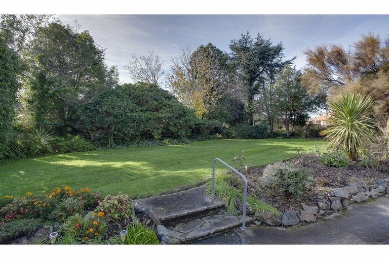 Photo of property in 137 Selwyn Street, Waimataitai, Timaru, 7910