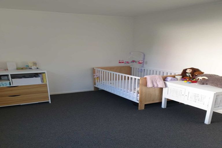 Photo of property in The Haven, 41/120 Beach Haven Road, Beach Haven, Auckland, 0626