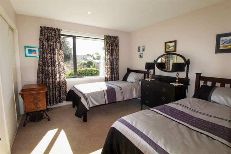 Photo of property in 14 North Ridge Drive, Oamaru North, Oamaru, 9400