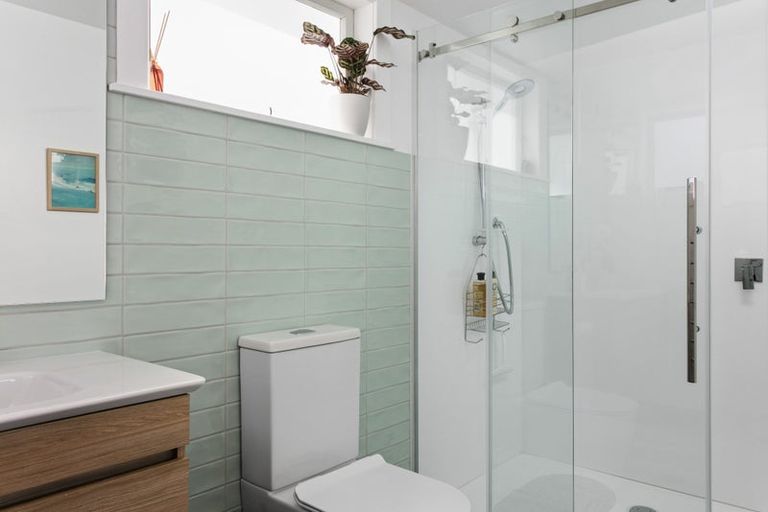 Photo of property in 28a Moana Road, Okitu, Gisborne, 4010