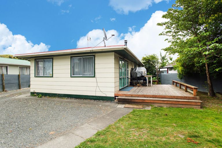 Photo of property in 23 Paraone Road, Tamarau, Gisborne, 4010