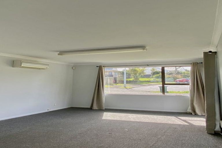 Photo of property in 17 Montego Place, Weymouth, Auckland, 2103