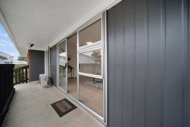 Photo of property in 15 Penderford Place, Mangere East, Auckland, 2024