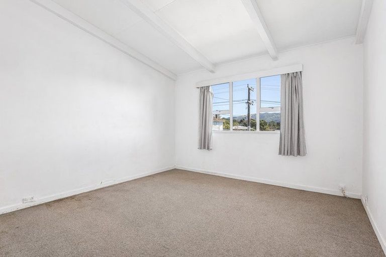 Photo of property in 37a Bedford Street, Cannons Creek, Porirua, 5024