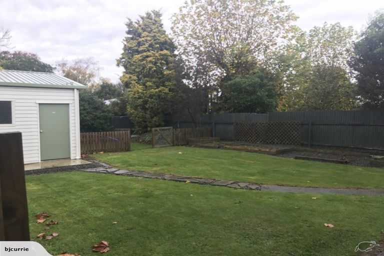 Photo of property in 7 Lifford Place, Awapuni, Palmerston North, 4412