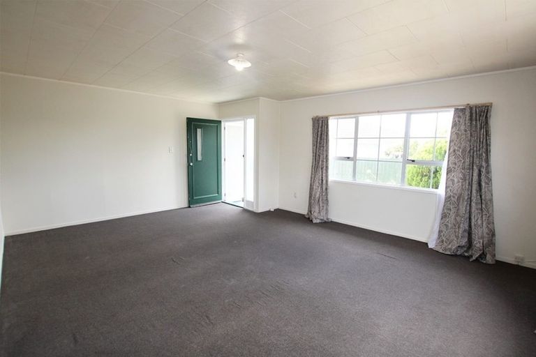 Photo of property in 61 Alabaster Drive, Papatoetoe, Auckland, 2025