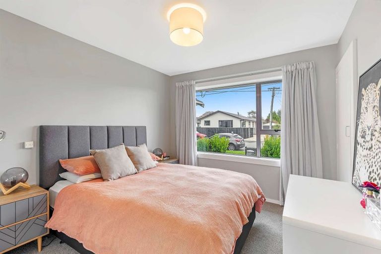 Photo of property in 19 Horton Place, Avondale, Christchurch, 8061