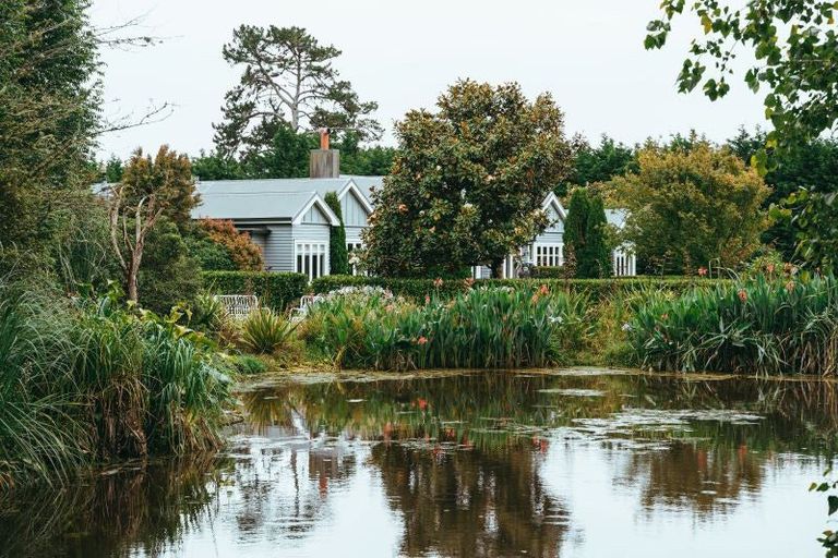 Photo of property in Raumai Road, Bulls, 4894