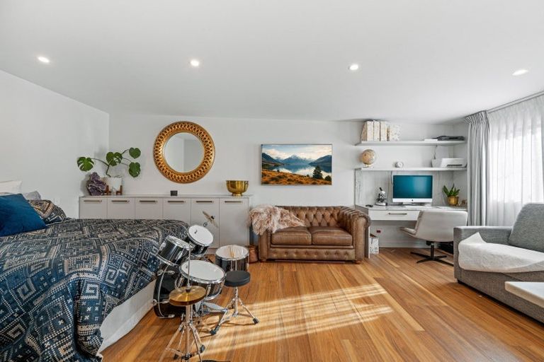 Photo of property in 60 Donegal Street, Cromwell, 9310