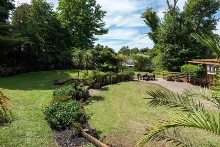 Photo of property in 37a Trelawn Place, Cockle Bay, Auckland, 2014