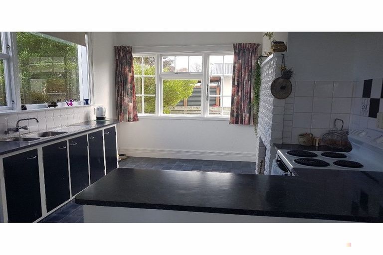 Photo of property in 15 Coronation Street, Waimate, 7924