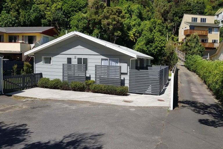 Photo of property in 1/80 Airlie Road, Plimmerton, Porirua, 5026