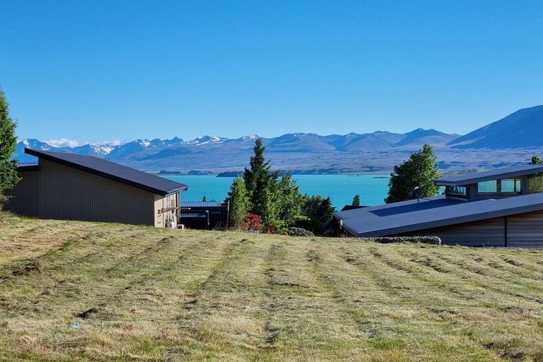 Photo of property in 11 Sams Place, Lake Tekapo, 7999