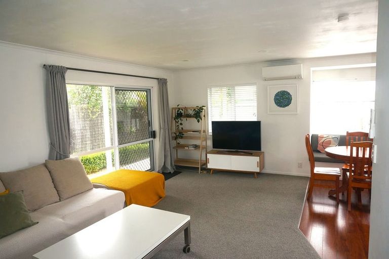 Photo of property in 8b Taupo Avenue, Mount Maunganui, 3116
