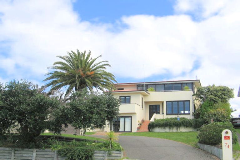 Photo of property in 74 Oceanview Road, Mount Maunganui, 3116
