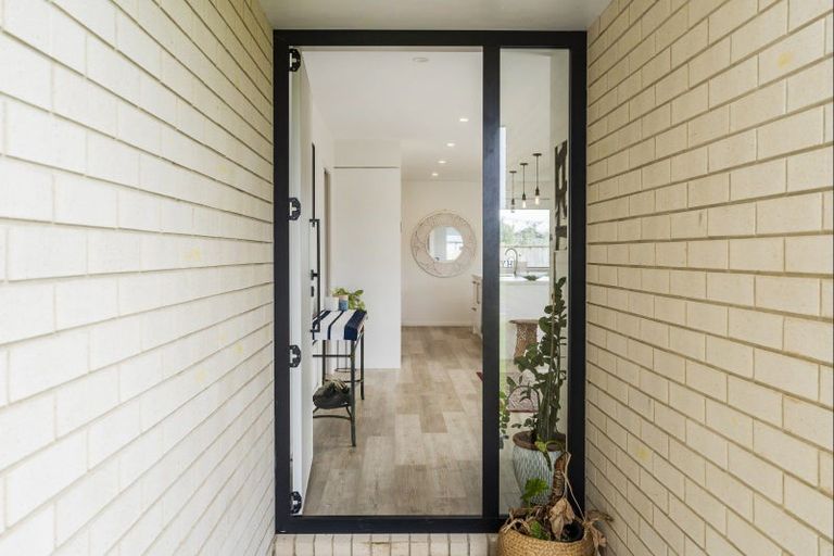 Photo of property in 31 Palm Drive, Whitianga, 3510