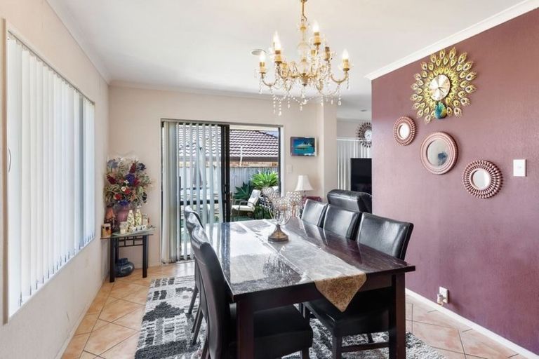 Photo of property in 242 Mahia Road, Weymouth, Auckland, 2103