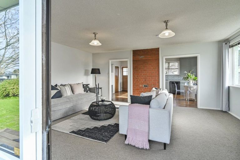 Photo of property in 10 Read Crescent, Clive, 4102