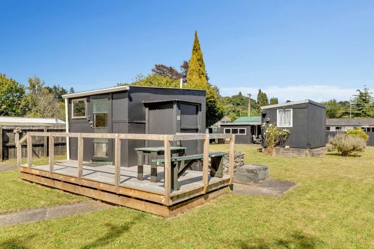 Photo of property in 9c Milne Street, Hunterville, 4730