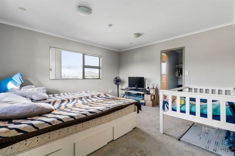 Photo of property in 13 Kokako Rise, Papakura, 2110