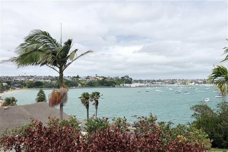 Photo of property in 8 Whitcombe Road, Bucklands Beach, Auckland, 2012