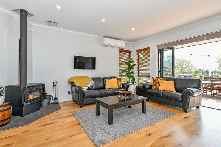 Photo of property in 68 Cooper Road, Ramarama, Drury, 2579