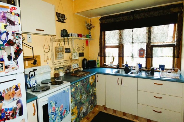 Photo of property in 58 Brougham Street, Westport, 7825