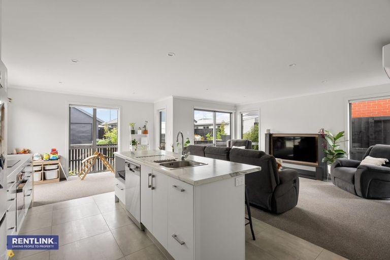 Photo of property in 6 Salers Lane, Papamoa, 3118