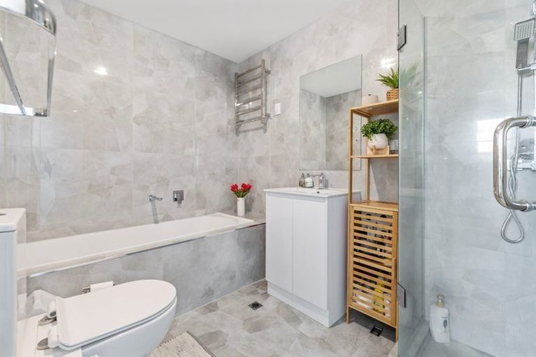 Photo of property in 4d Carolyn Street, Manukau, Auckland, 2025