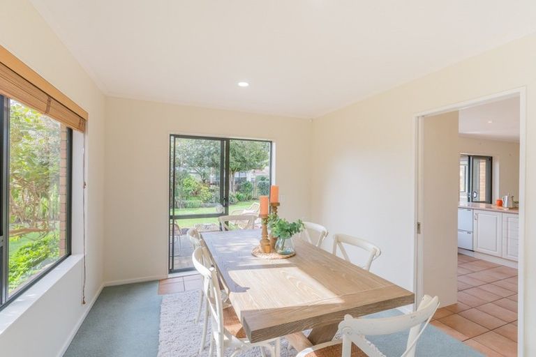 Photo of property in 9 Sylvan Avenue, Waikanae, 5036