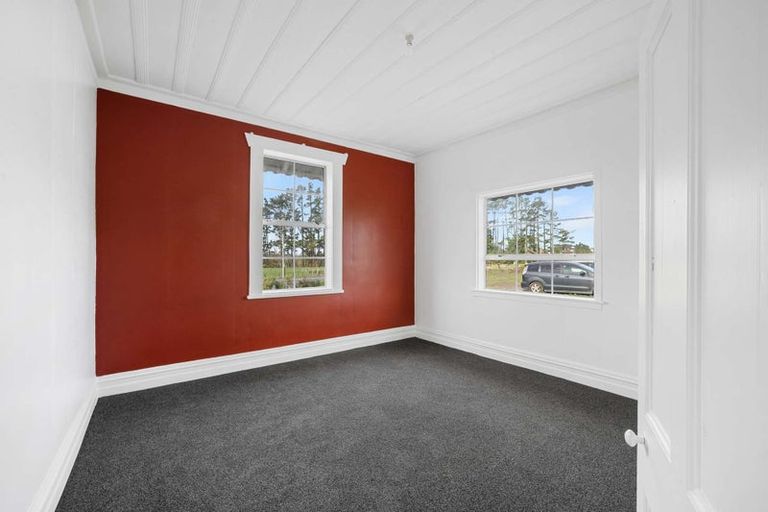 Photo of property in 2634 Mountain Road, Tariki, Stratford, 4394