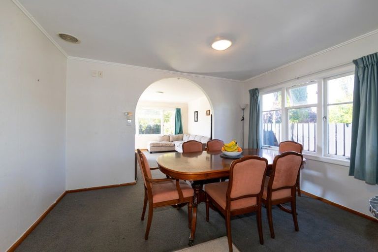 Photo of property in 24 Mill Road, Clive, 4102