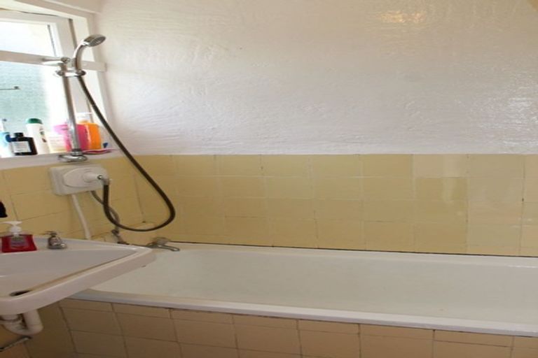 Photo of property in 1/21 Duncan Street, Dunedin Central, Dunedin, 9016