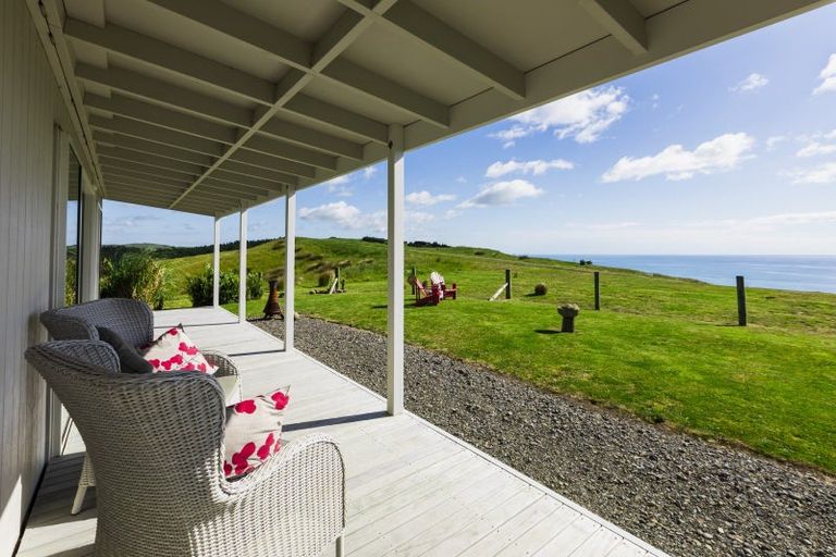 Photo of property in 23 Netherton Road, Omakere, 4271