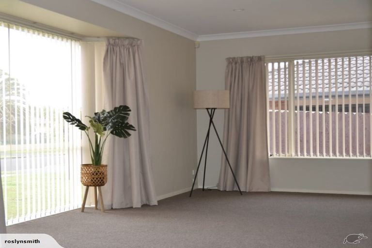 Photo of property in 16 Rathmar Drive, Manurewa, Auckland, 2105