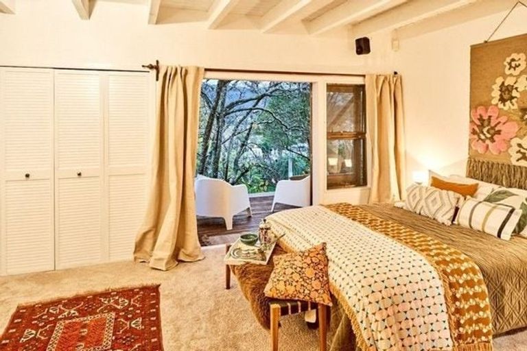 Photo of property in 33 Kairimu Street, Stokes Valley, Lower Hutt, 5019