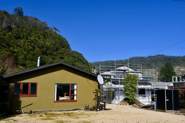 Photo of property in 6 Horncastle Crescent, Little Wanganui, Karamea, 7893