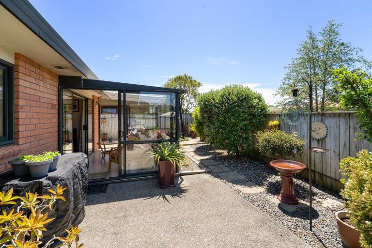 Photo of property in 7 Aburoc Place, Paraparaumu Beach, Paraparaumu, 5032